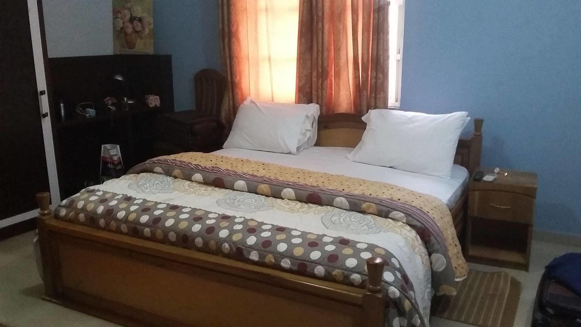 Bella Luxury Hotel อักกรา ภายนอก รูปภาพ