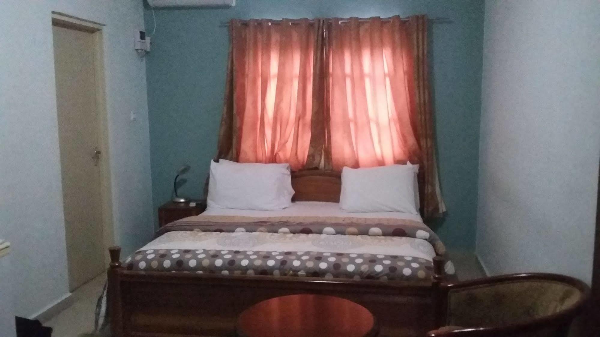 Bella Luxury Hotel อักกรา ภายนอก รูปภาพ